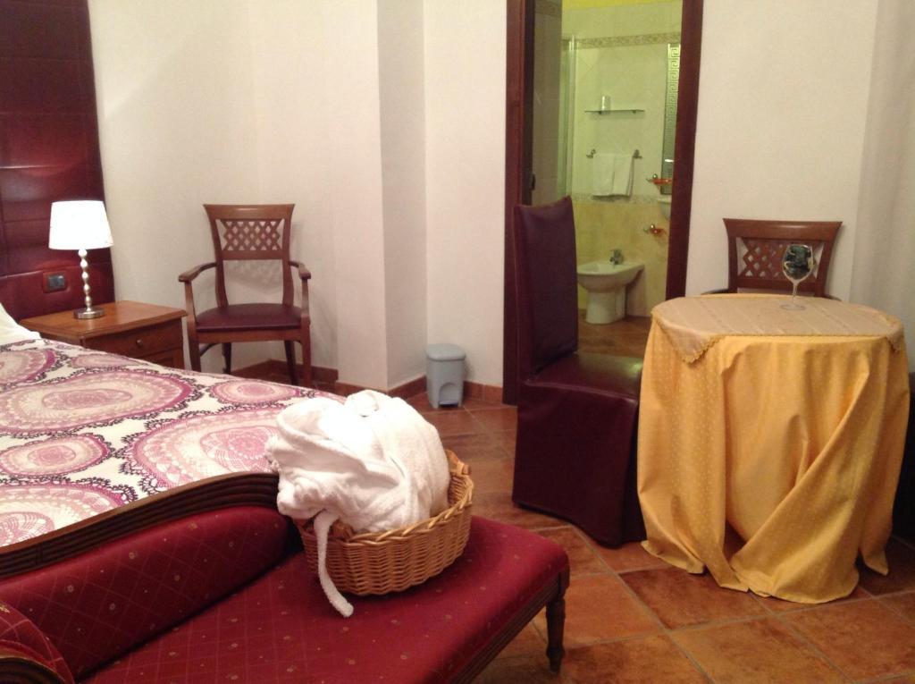 Hotel Palazzo Krataiis ชิลลา ภายนอก รูปภาพ